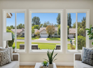 Large picture window replacement in Arizona home